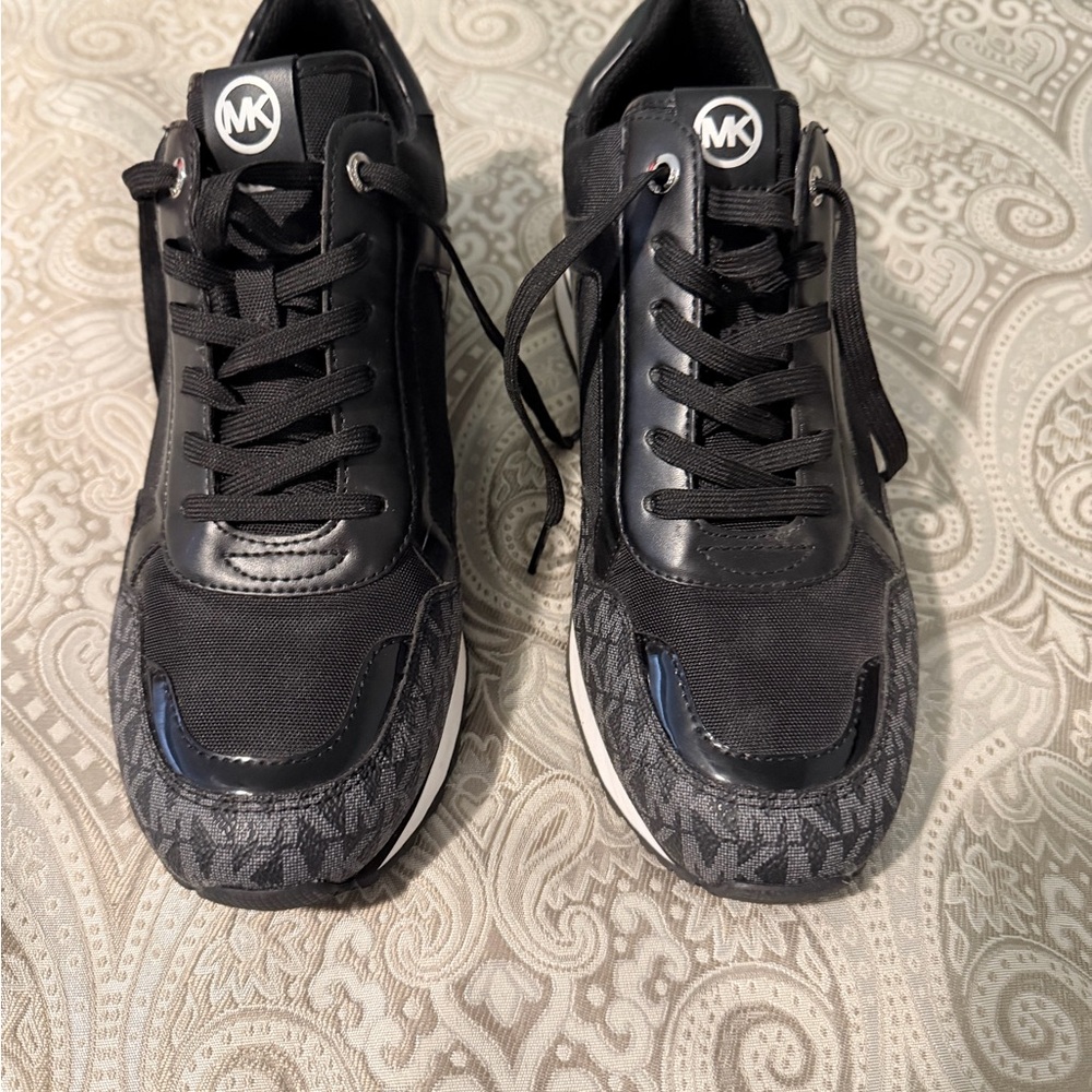 Michael Kors Women's Black Wilma Trainer